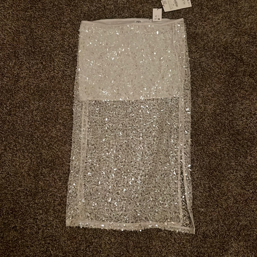 Brand new sequence skirt